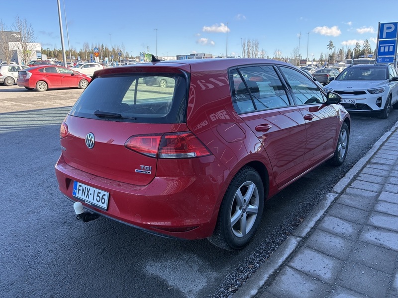Volkswagen Golf vaihtoauto