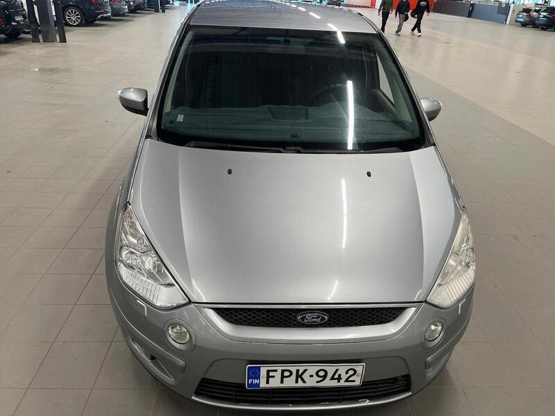 Ford S-MAX vaihtoauto