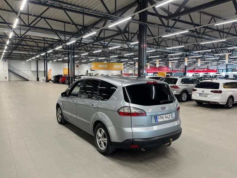 Ford S-MAX vaihtoauto