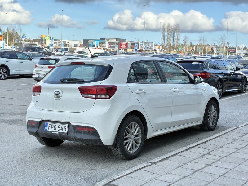 Kia Rio vaihtoauto