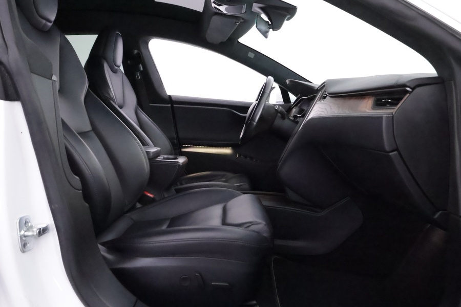 Tesla Model S vaihtoauto