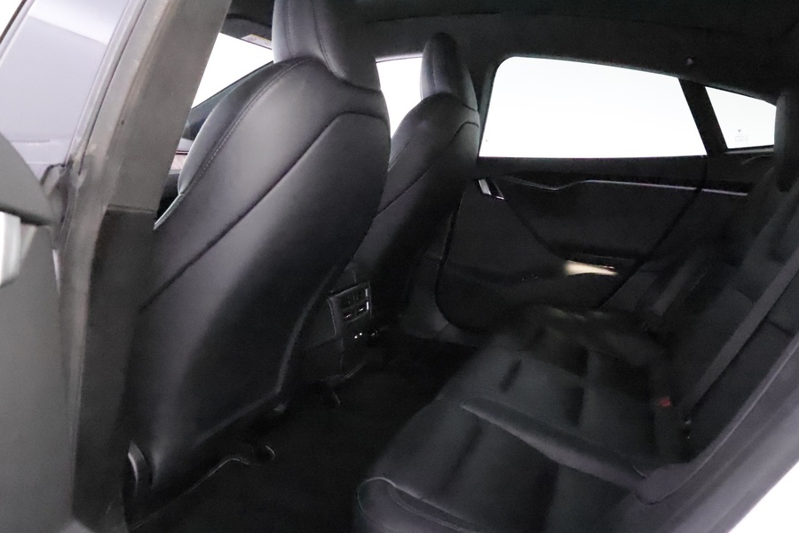 Tesla Model S vaihtoauto