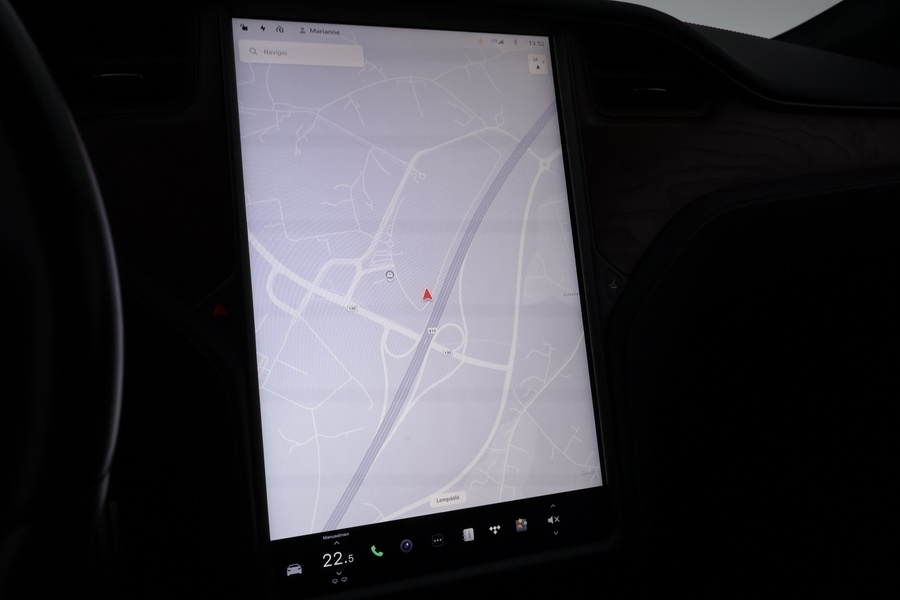 Tesla Model S vaihtoauto