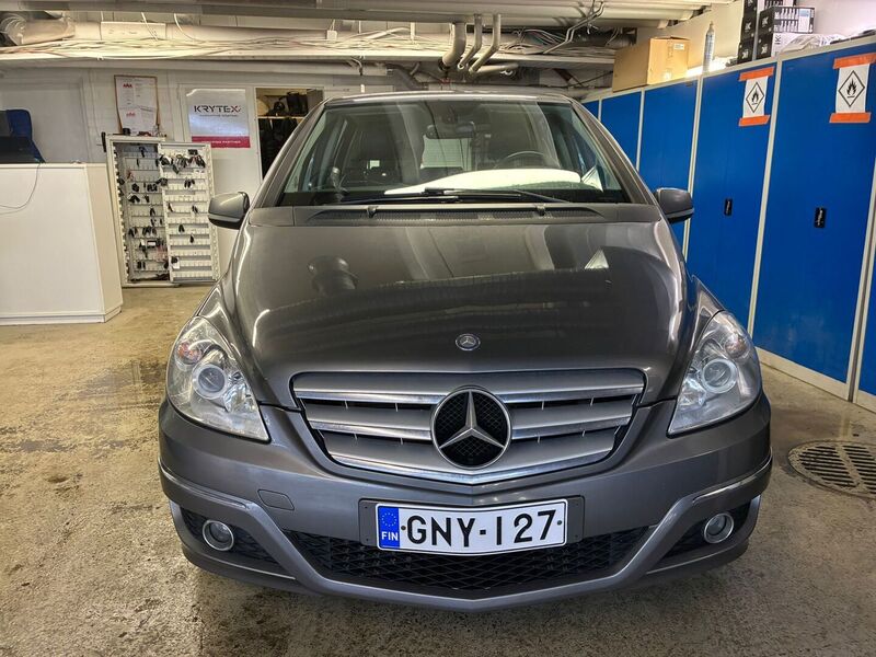 Mercedes-Benz B vaihtoauto
