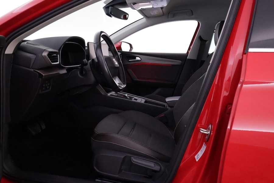 SEAT Leon Sportstourer vaihtoauto