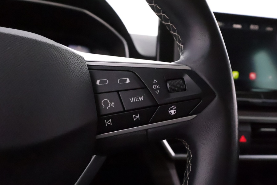 SEAT Leon Sportstourer vaihtoauto