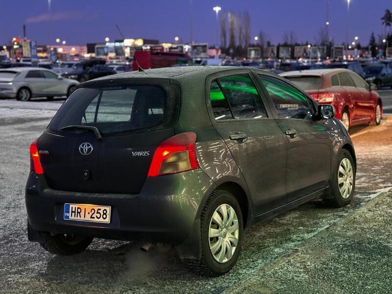 Toyota Yaris vaihtoauto