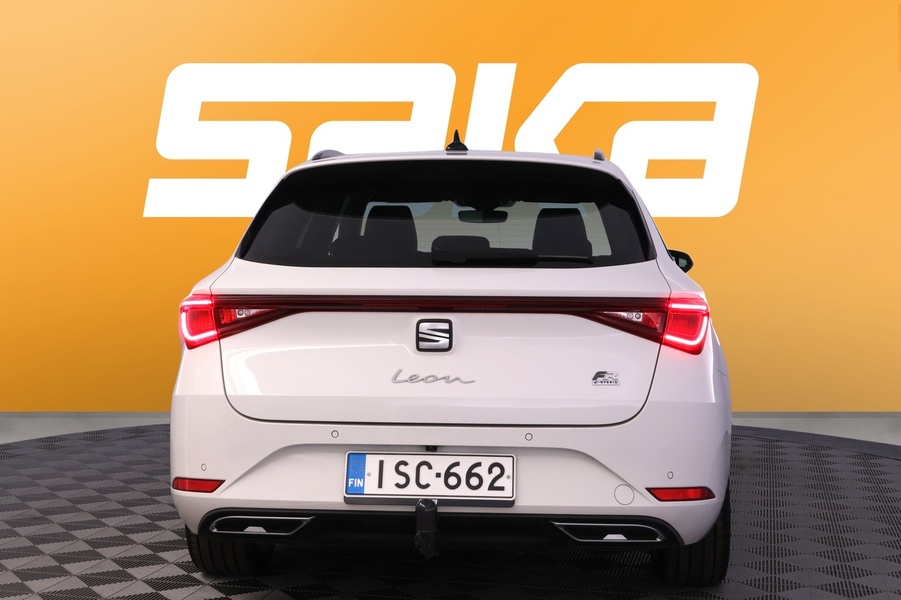 SEAT Leon Sportstourer vaihtoauto