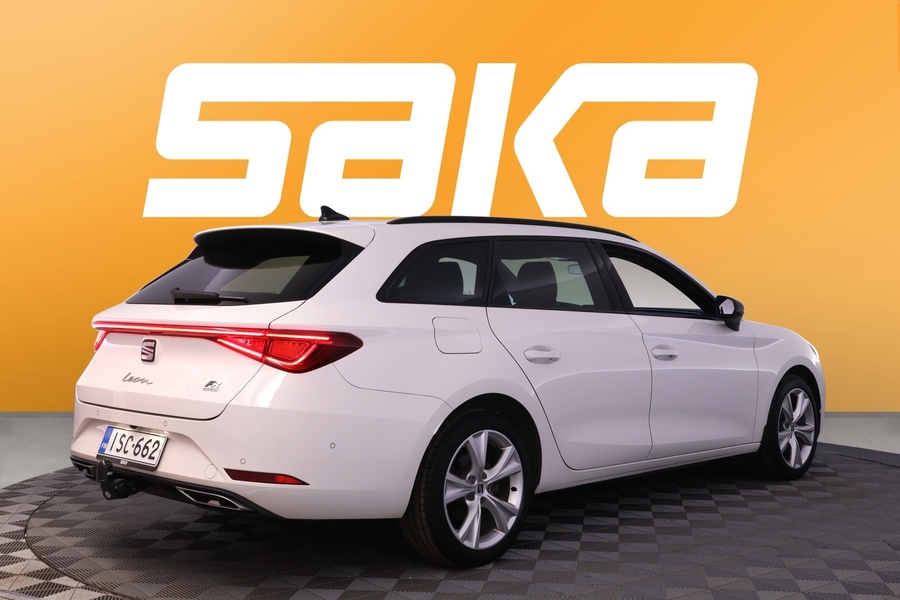 SEAT Leon Sportstourer vaihtoauto