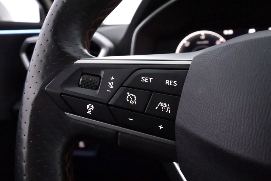 SEAT Leon Sportstourer vaihtoauto