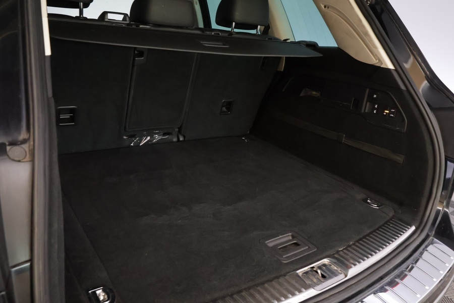 Volkswagen Touareg vaihtoauto