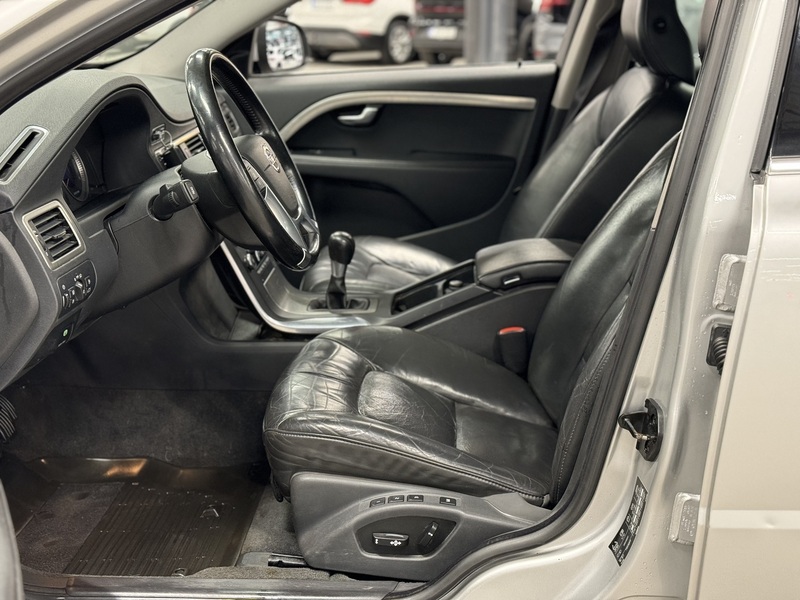 Volvo V70 vaihtoauto