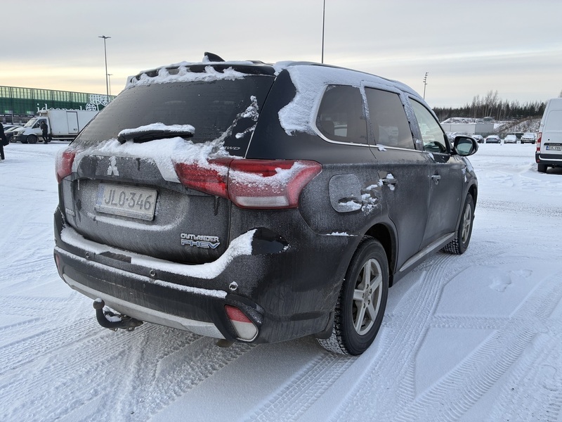Mitsubishi Outlander vaihtoauto