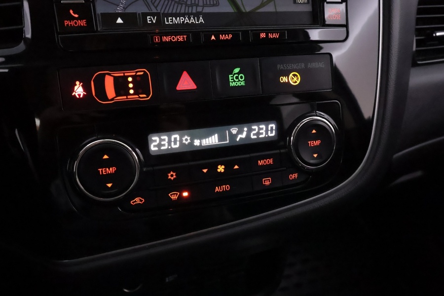 Mitsubishi Outlander PHEV vaihtoauto