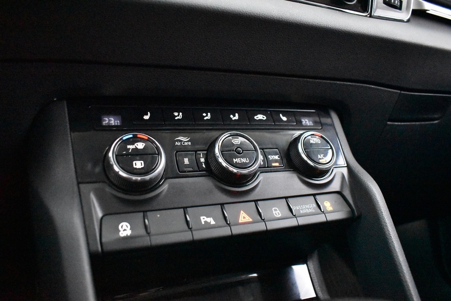 Skoda Karoq vaihtoauto