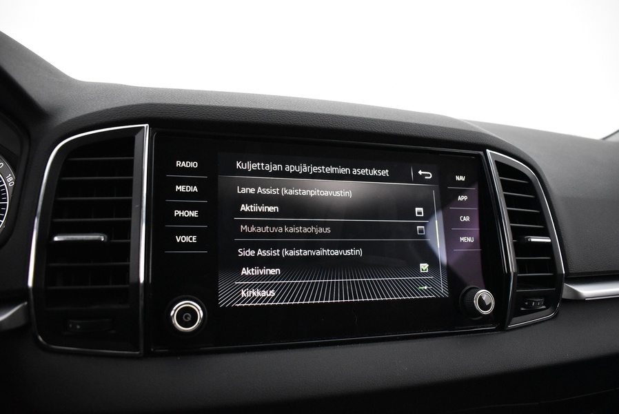 Skoda Karoq vaihtoauto