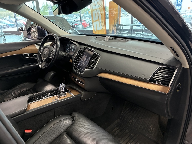 Volvo XC90 vaihtoauto