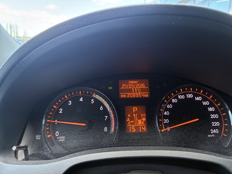 Toyota Avensis vaihtoauto