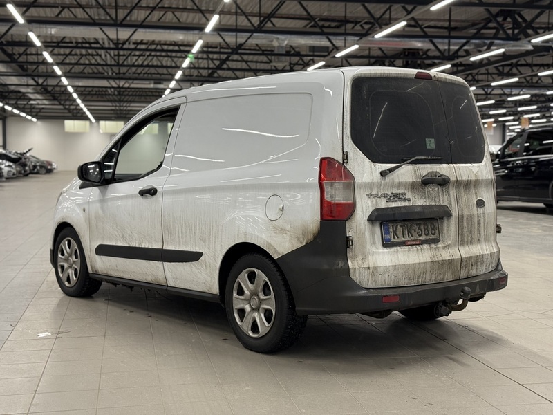 Ford Transit Courier vaihtoauto