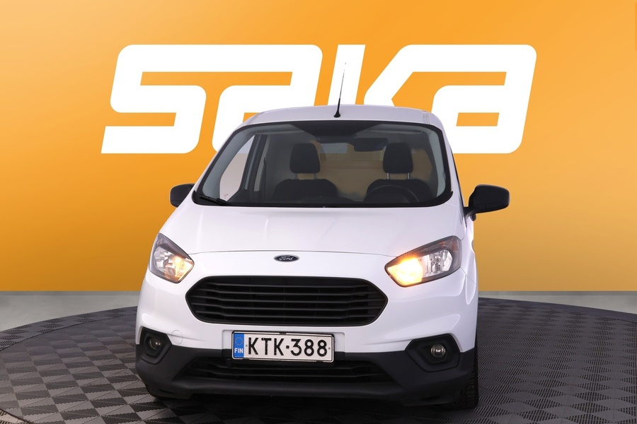 Ford Transit Courier vaihtoauto