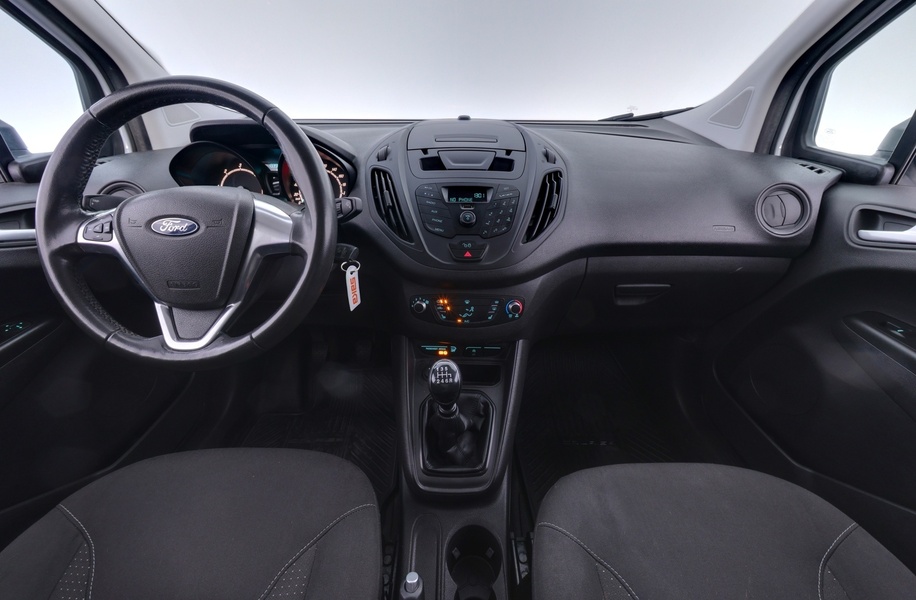 Ford Transit Courier vaihtoauto