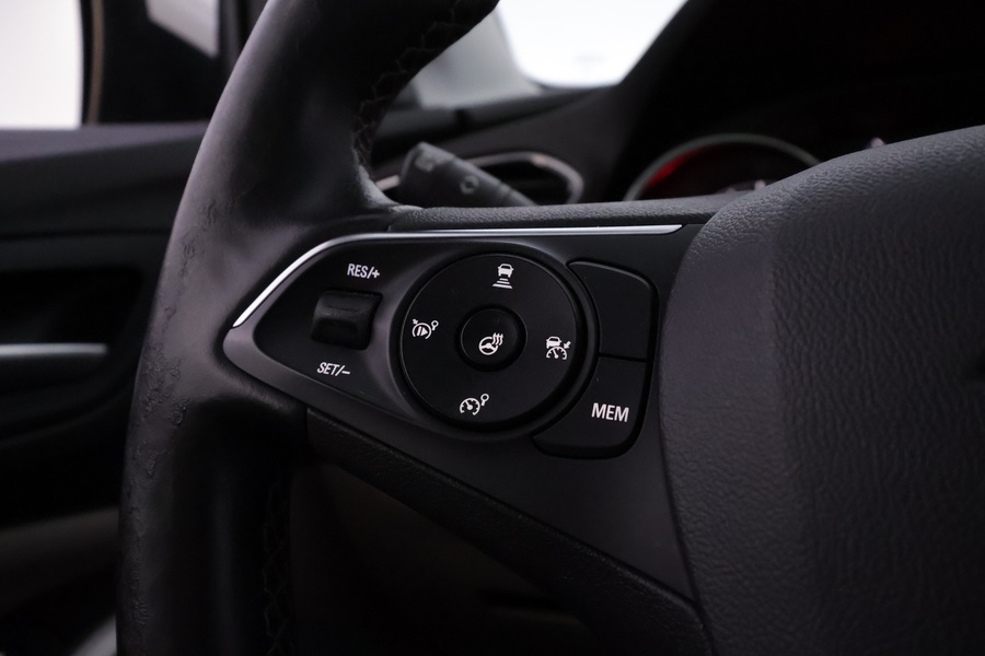 Opel Grandland X vaihtoauto