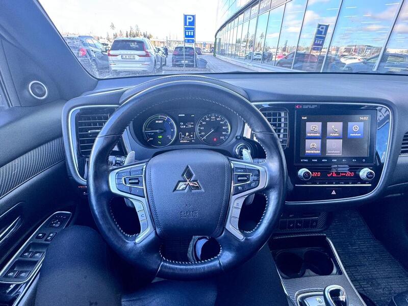 Mitsubishi Outlander PHEV vaihtoauto