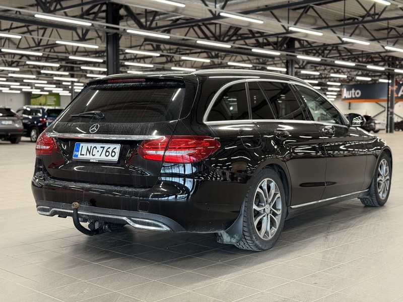 Mercedes-Benz C vaihtoauto