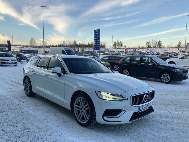 Volvo V60 vaihtoauto