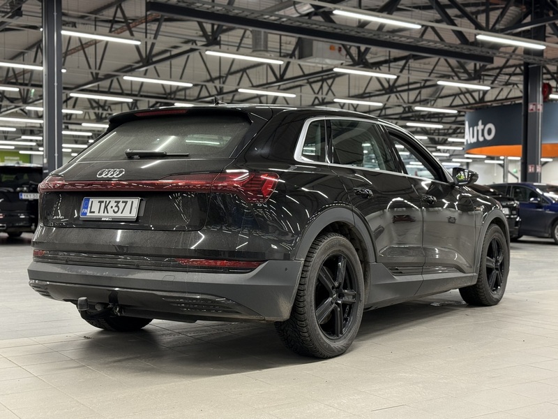 Audi e-tron vaihtoauto