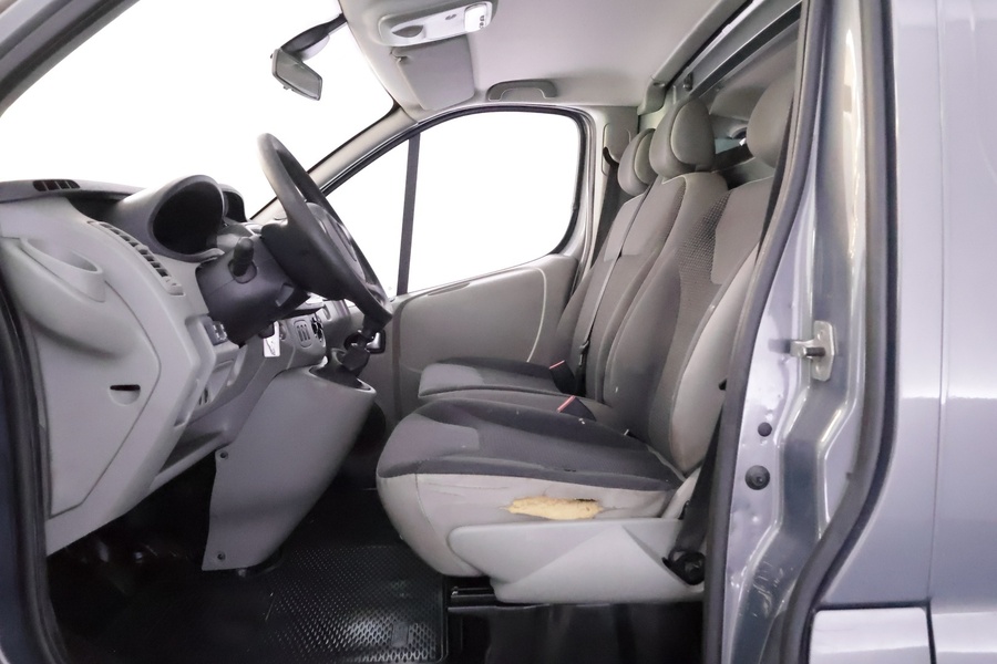 Opel Vivaro vaihtoauto