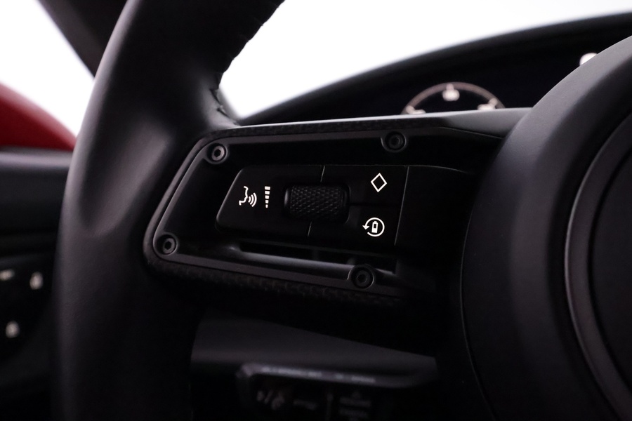 Porsche Taycan vaihtoauto