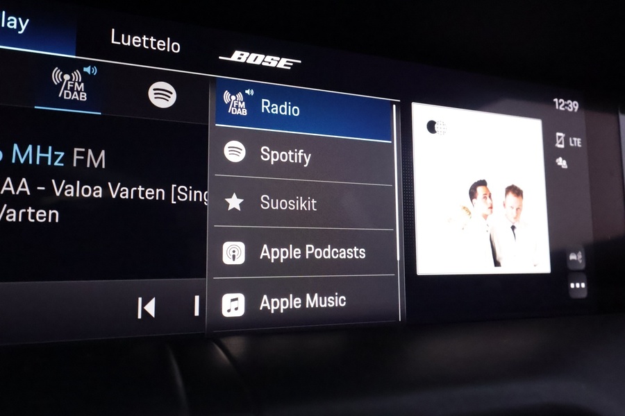 Porsche Taycan vaihtoauto