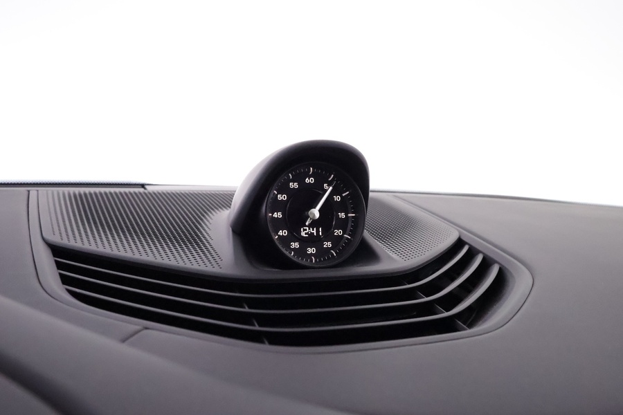 Porsche Taycan vaihtoauto