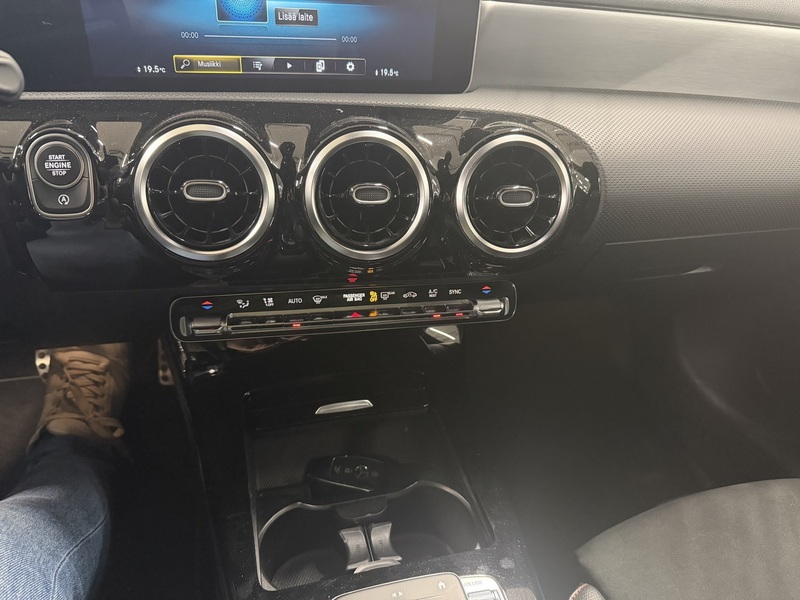 Mercedes-Benz CLA-sarja vaihtoauto