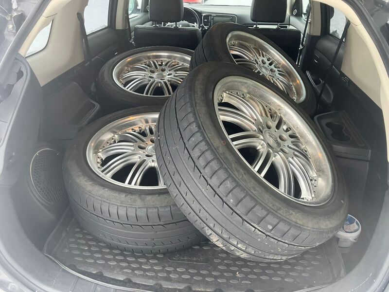 Mitsubishi Outlander vaihtoauto