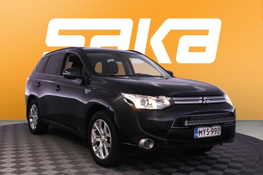 Mitsubishi Outlander PHEV vaihtoauto