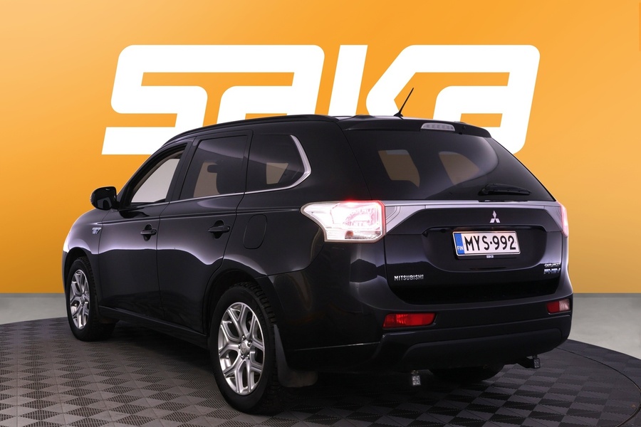 Mitsubishi Outlander PHEV vaihtoauto