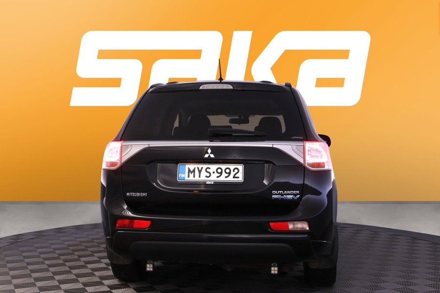 Mitsubishi Outlander PHEV vaihtoauto