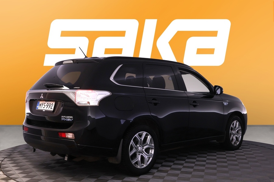 Mitsubishi Outlander PHEV vaihtoauto
