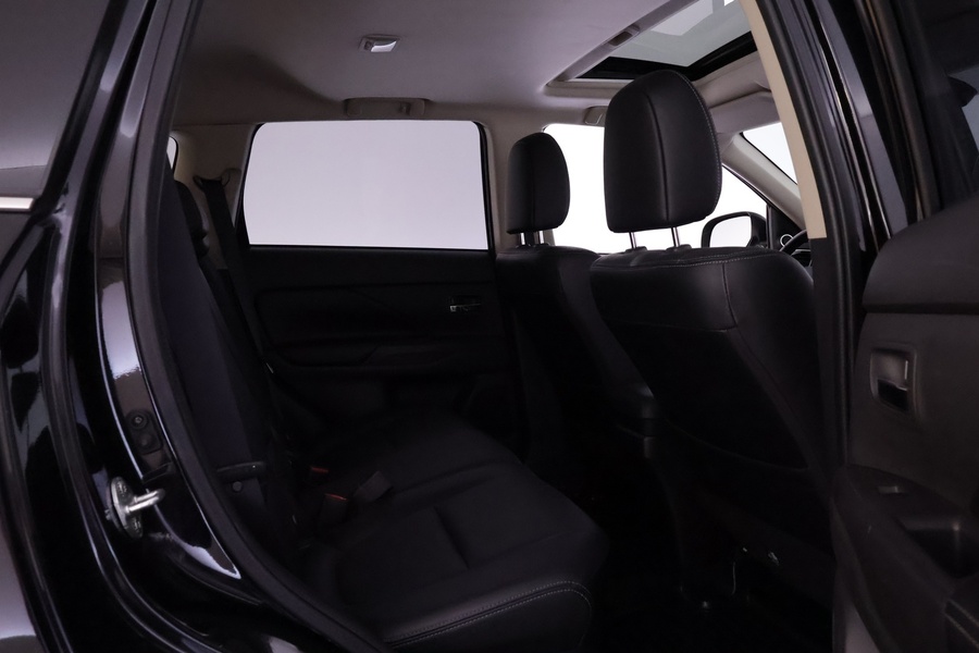 Mitsubishi Outlander PHEV vaihtoauto