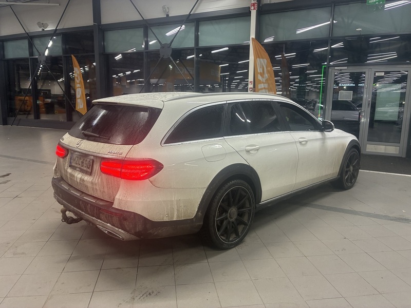 Mercedes-Benz E vaihtoauto