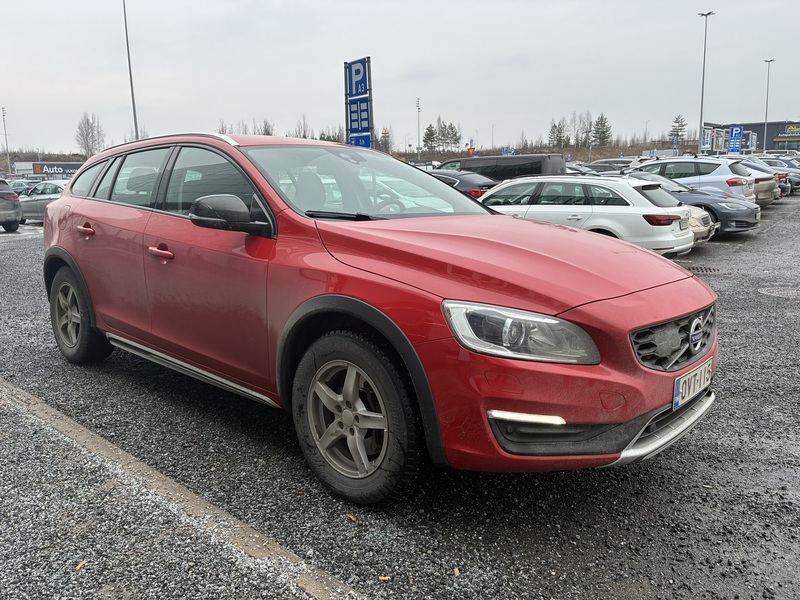 Volvo V60 Cross Country vaihtoauto
