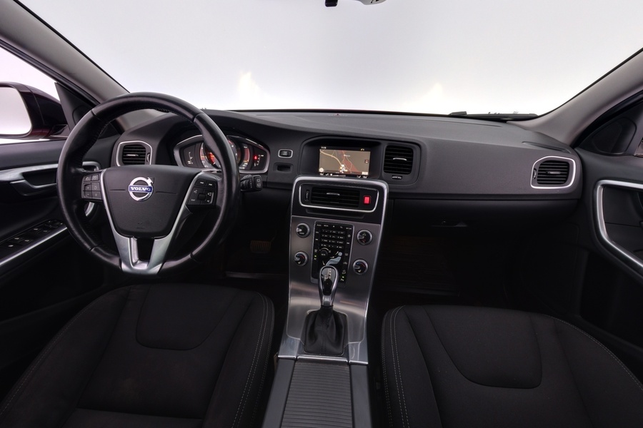 Volvo V60 Cross Country vaihtoauto