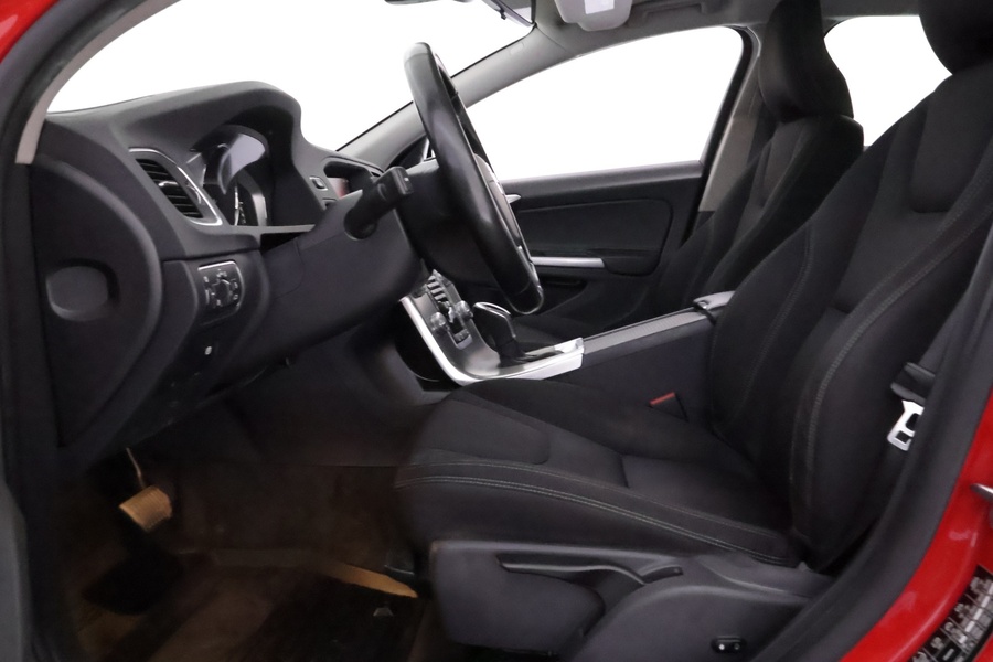 Volvo V60 Cross Country vaihtoauto