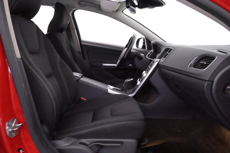 Volvo V60 Cross Country vaihtoauto