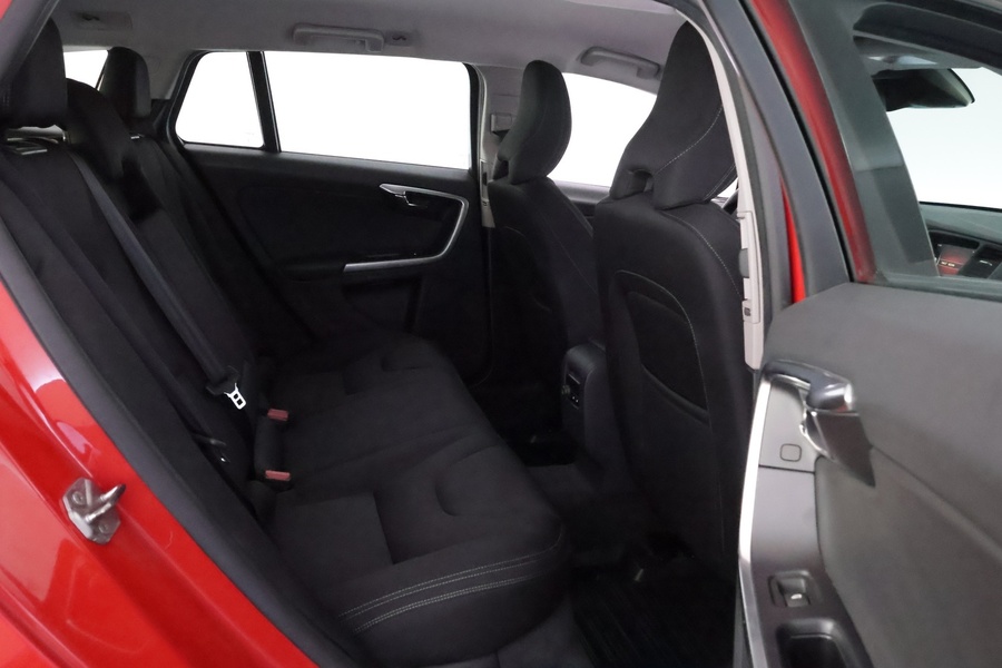 Volvo V60 Cross Country vaihtoauto