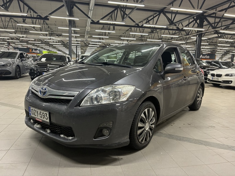 Toyota Auris vaihtoauto