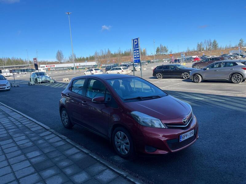 Toyota Yaris vaihtoauto