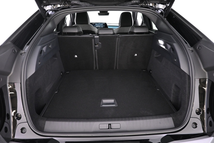 Peugeot E-3008 vaihtoauto